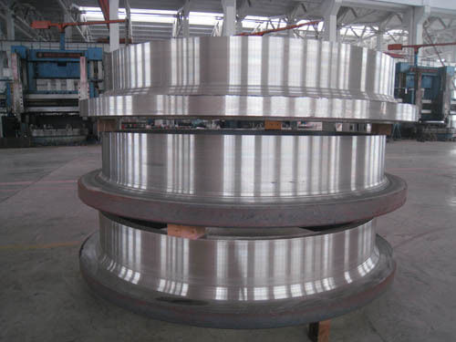 Bom preço Processamento de precisão Metal Forja de anéis de aço OEM Endurecimento e nitruração Tratamento térmico on-line